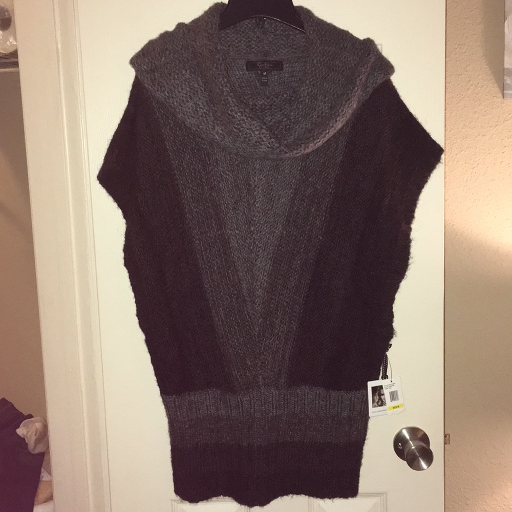 New Jessica Simpson knit sweater